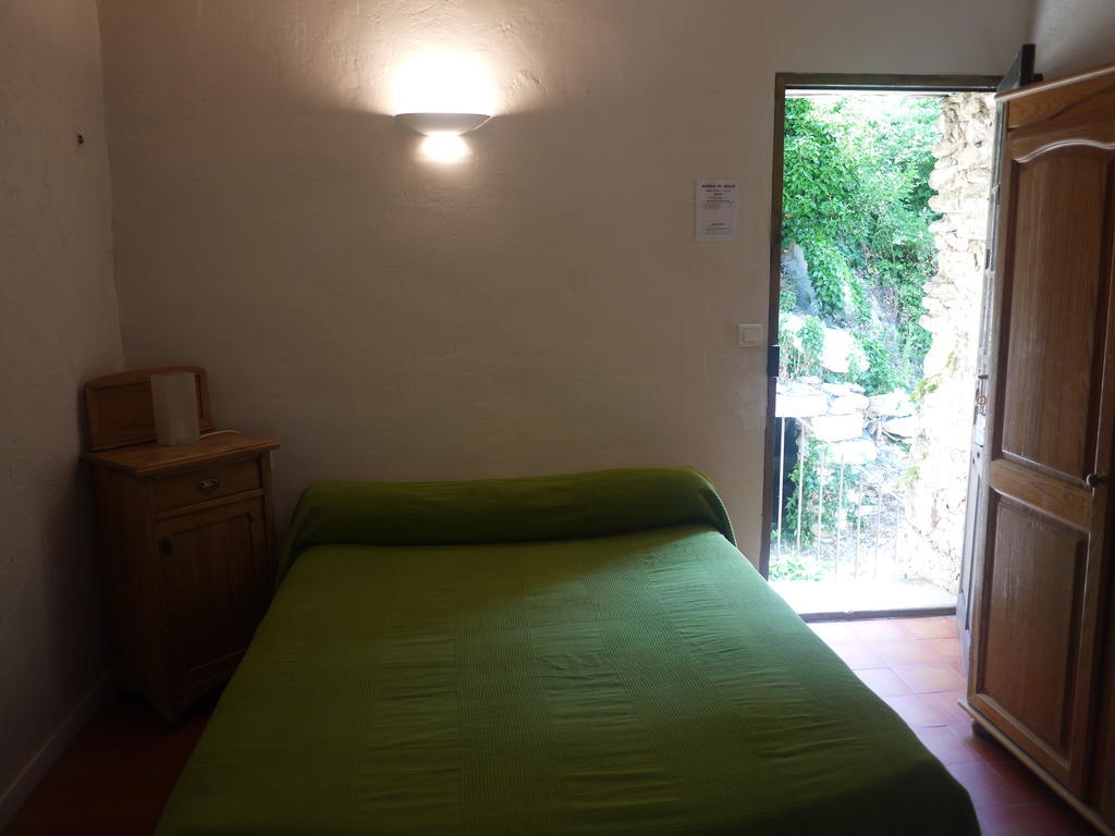 Auberge Des Seguins Buoux Δωμάτιο φωτογραφία