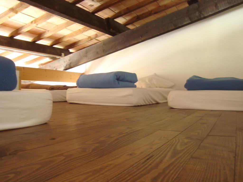 Auberge Des Seguins Buoux Δωμάτιο φωτογραφία